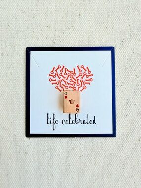 *Disnsey Queen of Hearts Charm* KEEP COLLECTIVE Retired